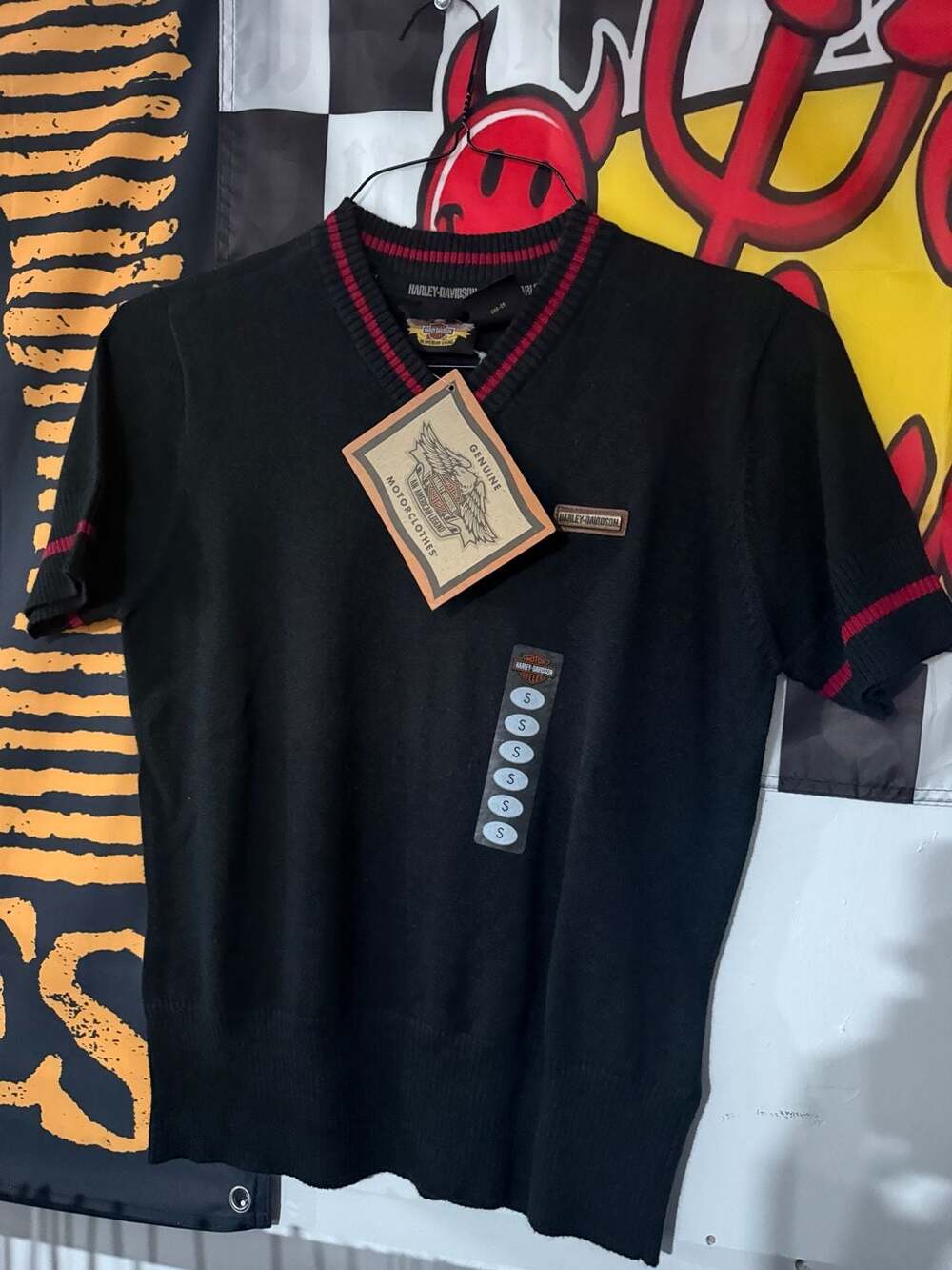 Harley-Davidson Short Sleeve V-Neck Knit Sweater in Black/Brick